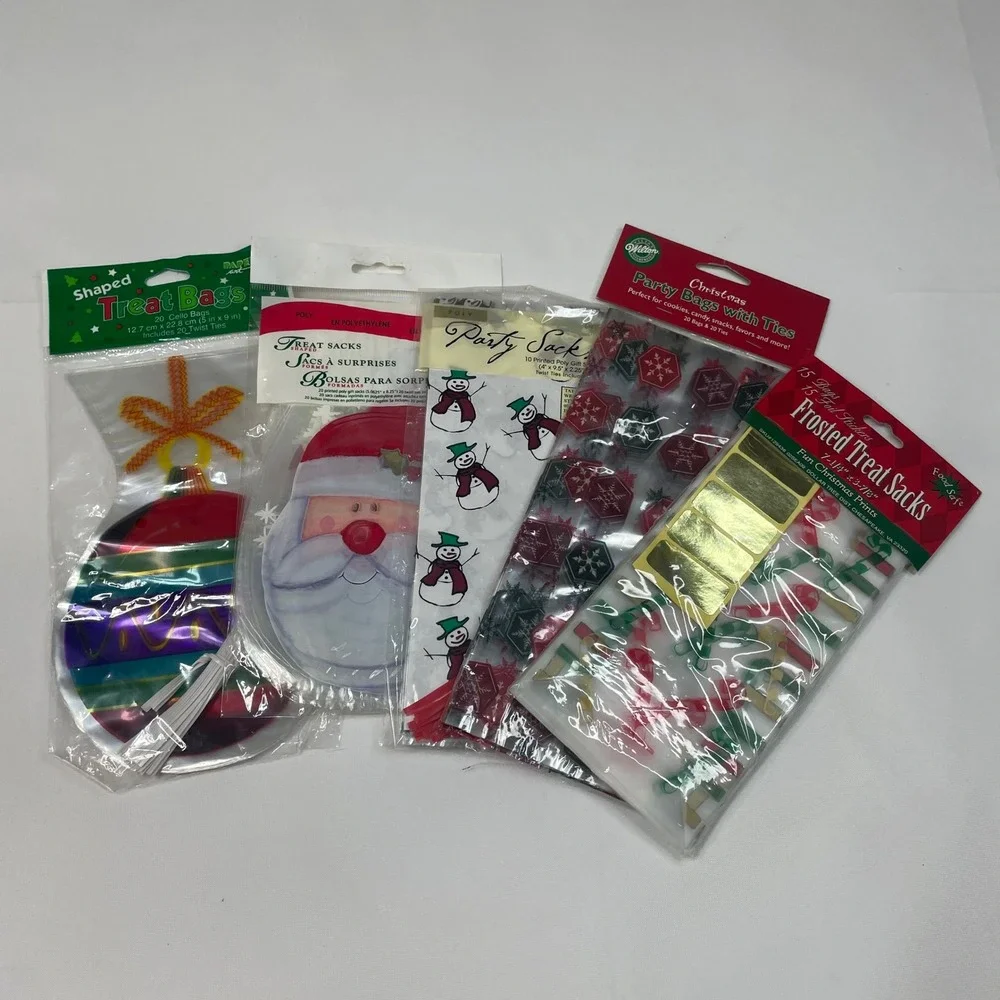 Christmas Craft Kit Bundle Holiday DIY Gift Bag Treat Sacks Stocking Card Holder